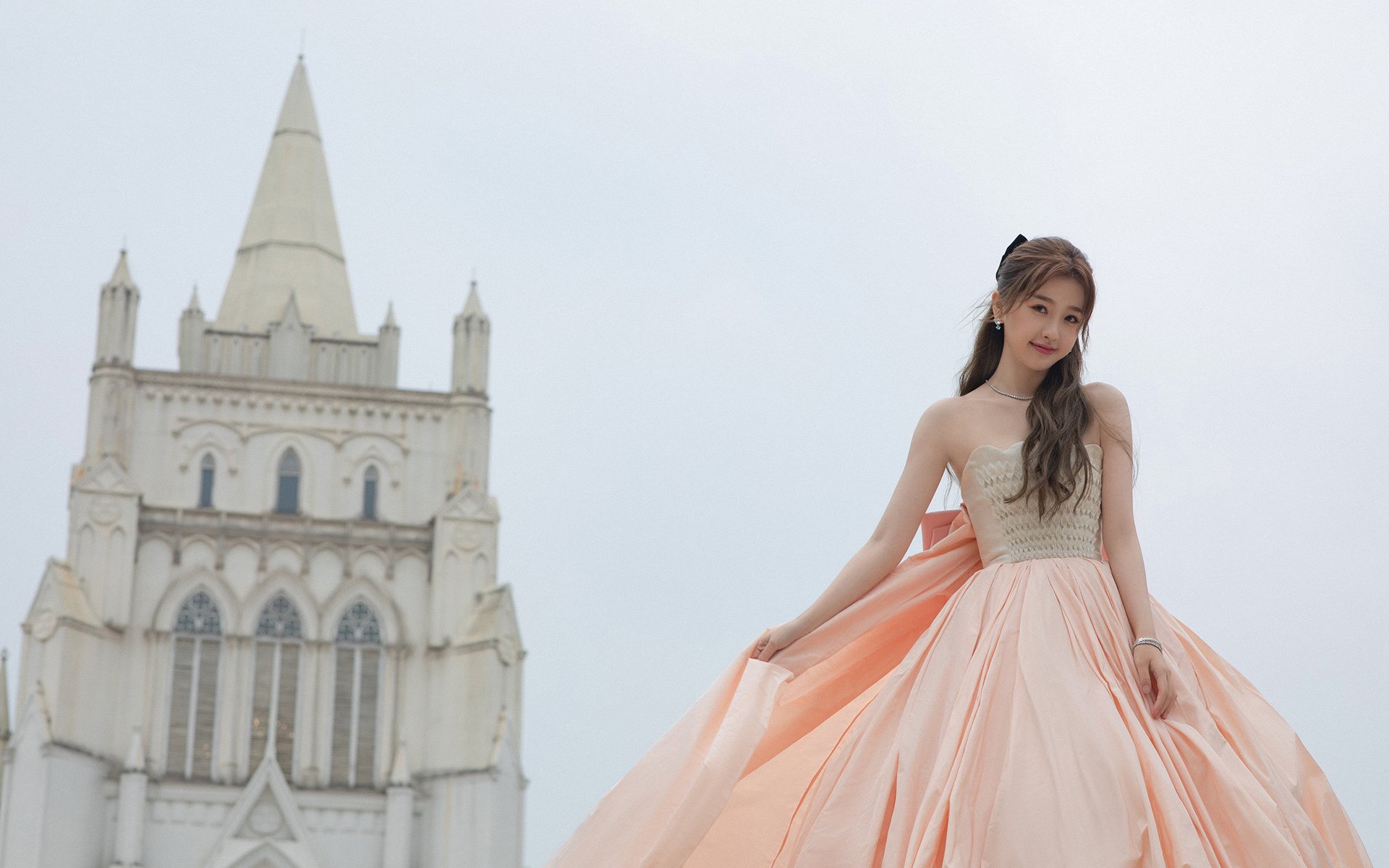 “青少年足球公益训练营在边远地区落地，普及足球运动”，青少年足球训练基地